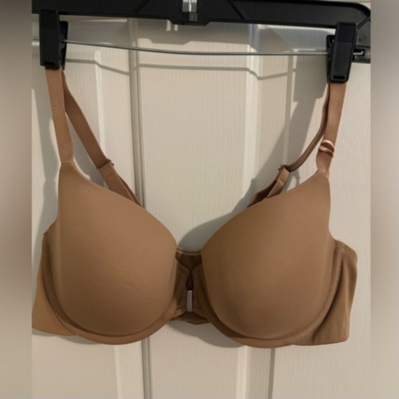 NWT 40D Hips & Curves T-shirt bra front closure - Picture 1 of 6